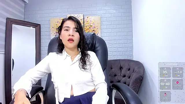 Miranda doll  online show from 05/01/26, 12:10