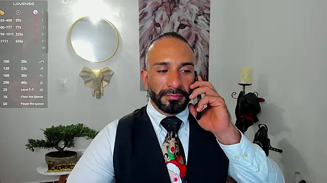 mr maik online show from 12/12/24, 02:22