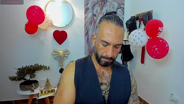 mr maik online show from 02/17/25, 10:51