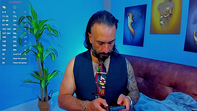 mr maik online show from 11/10/25, 05:56