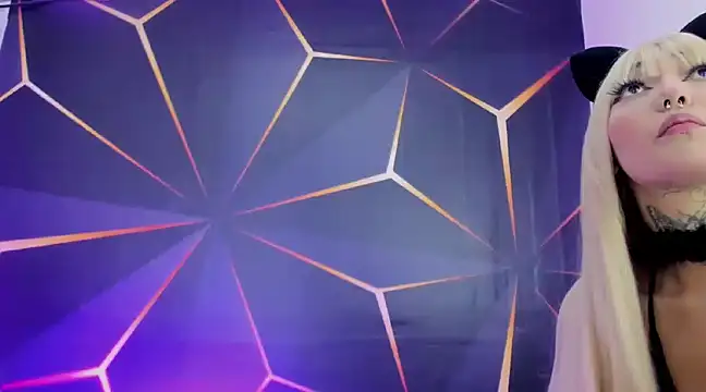 Snapshot of filletatouee chatting on 01/19/25, 07:25 filletatouee online show from 01/19/25, 07:25