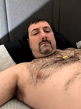 Snapshot of Mgman4365 chatting on 11/28/25, 03:42 Mgman4365 online show from 11/28/25, 03:42