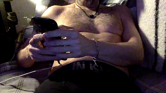 Snapshot of Stardrew123 chatting on 03/07/26, 10:40 Stardrew123 online show from 03/07/26, 10:40