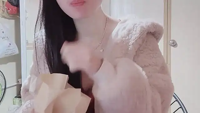 LinhChi 9x online show from 11/20/25, 02:45