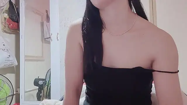 LinhChi 9x online show from 01/14/26, 01:28