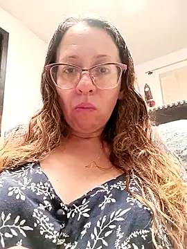 miss hanna07 online show from 09/10/25, 04:29