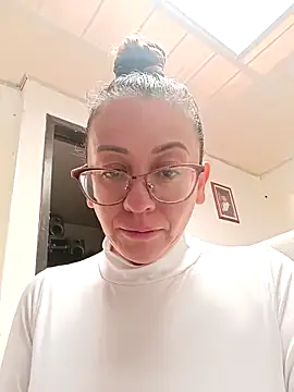 miss hanna07 online show from 02/02/26, 05:11