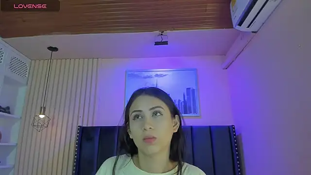 Snapshot of diosa_cristal chatting on 07/08/26, 03:55 diosa cristal online show from 07/08/26, 03:55
