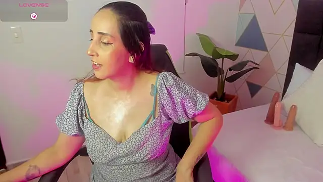 Snapshot of jadde13_ chatting on 09/29/25, 08:35 jadde13 online show from 09/29/25, 08:35