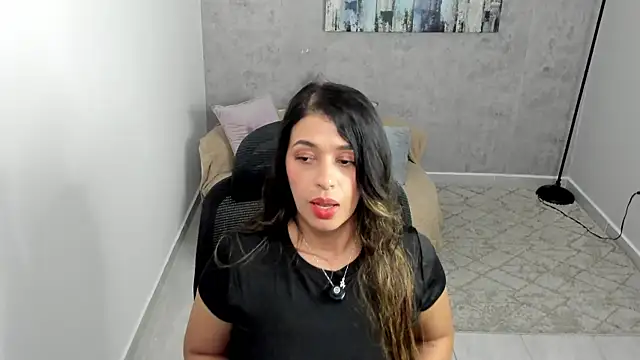 gia watsonn online show from 06/20/26, 06:22