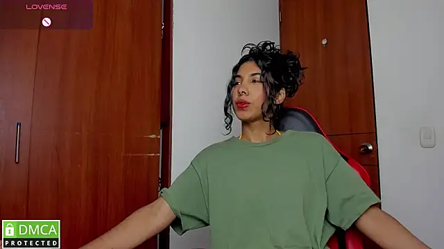 jasmine bunny  online show from 10/30/25, 12:12