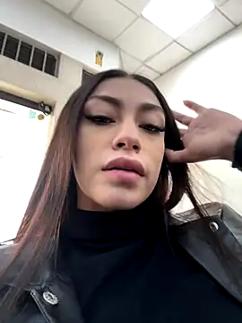 Effy Bonny online show from 10/29/25, 03:36