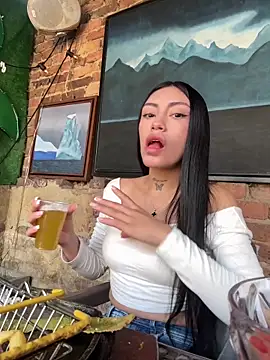 Effy Bonny online show from 12/16/25, 06:24