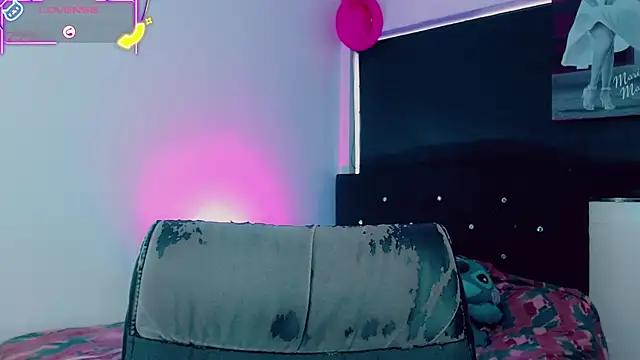 Kendall hornyy online show from 05/07/26, 07:41