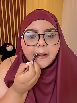  Shara Handal  online show from 11/02/25, 10:17