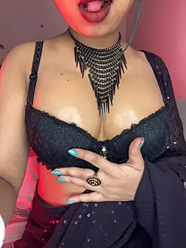Snapshot of Hot-sexy222 chatting on 01/16/26, 04:11 Hot-sexy222 online show from 01/16/26, 04:11