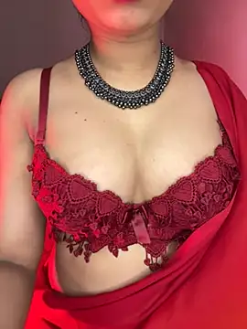 Snapshot of Hot-sexy222 chatting on 04/18/26, 04:33 Hot-sexy222 online show from 04/18/26, 04:33