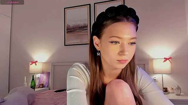 diana nier online show from 11/30/25, 07:18