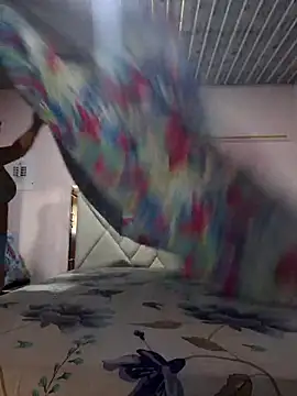 sexy-latin10 online show from 09/29/25, 12:21