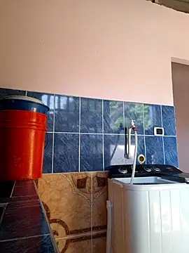 sexy-latin10 online show from 10/24/25, 08:38