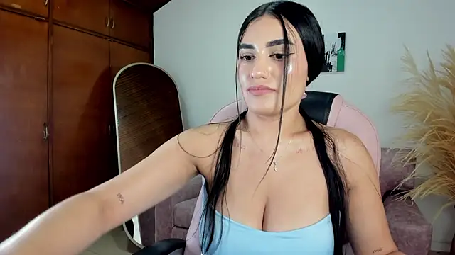 Snapshot of Alheli_16 chatting on 02/13/26, 12:34 Alheli 16 online show from 02/13/26, 12:34