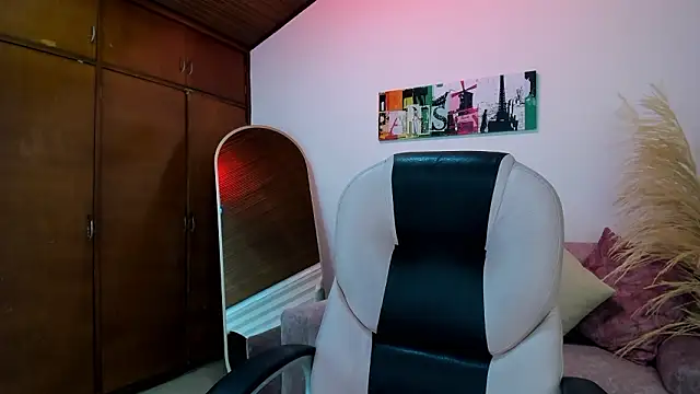 Snapshot of Alheli_16 chatting on 03/13/26, 12:23 Alheli 16 online show from 03/13/26, 12:23