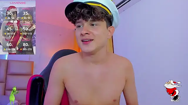 Snapshot of Nathan_Bluee chatting on 12/27/24, 07:14 Nathan Bluee online show from 12/27/24, 07:14