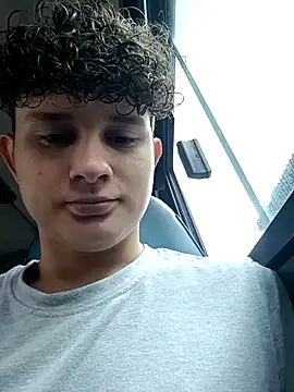 Snapshot of Nathan_Bluee chatting on 01/11/25, 12:18 Nathan Bluee online show from 01/11/25, 12:18