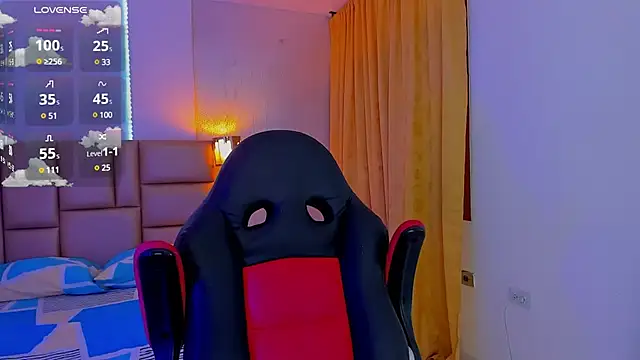 Snapshot of Nathan_Bluee chatting on 01/22/25, 01:00 Nathan Bluee online show from 01/22/25, 01:00