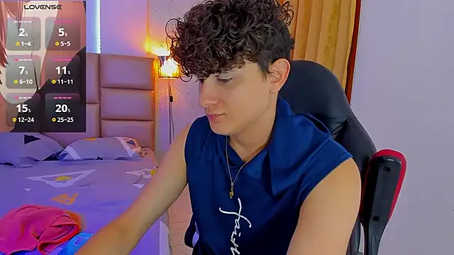 Snapshot of Nathan_Bluee chatting on 02/06/25, 12:26 Nathan Bluee online show from 02/06/25, 12:26