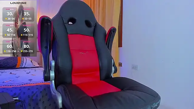 Snapshot of Nathan_Bluee chatting on 02/10/25, 03:53 Nathan Bluee online show from 02/10/25, 03:53