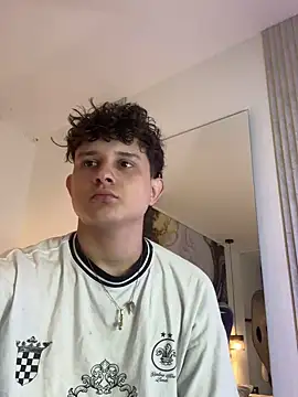 Snapshot of Nathan_Bluee chatting on 09/15/25, 11:32 Nathan Bluee online show from 09/15/25, 11:32