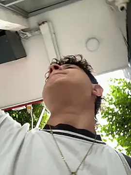 Snapshot of Nathan_Bluee chatting on 09/18/25, 11:34 Nathan Bluee online show from 09/18/25, 11:34