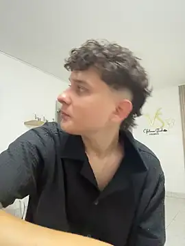 Snapshot of Nathan_Bluee chatting on 09/27/25, 11:26 Nathan Bluee online show from 09/27/25, 11:26