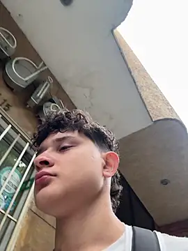 Snapshot of Nathan_Bluee chatting on 10/08/25, 12:03 Nathan Bluee online show from 10/08/25, 12:03