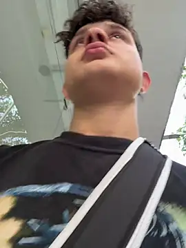 Snapshot of Nathan_Bluee chatting on 10/11/25, 11:31 Nathan Bluee online show from 10/11/25, 11:31