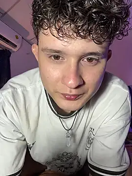 Snapshot of Nathan_Bluee chatting on 10/27/25, 11:52 Nathan Bluee online show from 10/27/25, 11:52