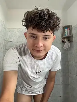 Snapshot of Nathan_Bluee chatting on 01/11/26, 04:23 Nathan Bluee online show from 01/11/26, 04:23