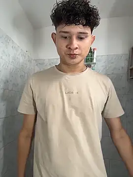 Snapshot of Nathan_Bluee chatting on 02/08/26, 04:32 Nathan Bluee online show from 02/08/26, 04:32