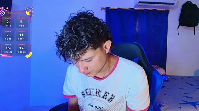 Snapshot of Nathan_Bluee chatting on 03/08/26, 05:39 Nathan Bluee online show from 03/08/26, 05:39