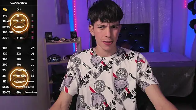 Snapshot of DominicPrince chatting on 12/19/24, 08:45 DominicPrince online show from 12/19/24, 08:45