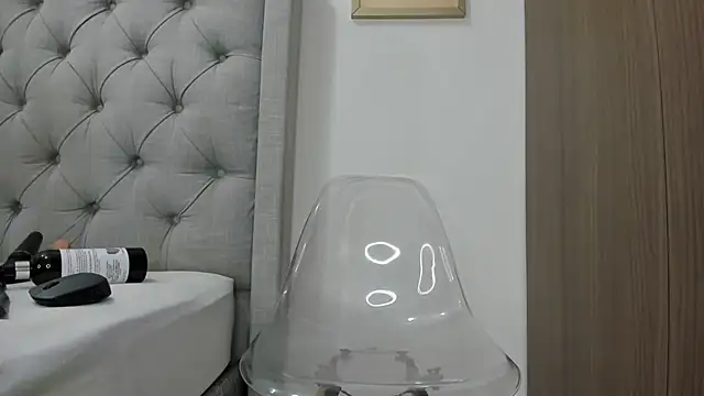 Carolina love19 online show from 12/23/24, 05:43