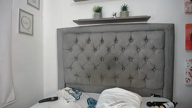 Carolina love19 online show from 01/06/25, 05:49