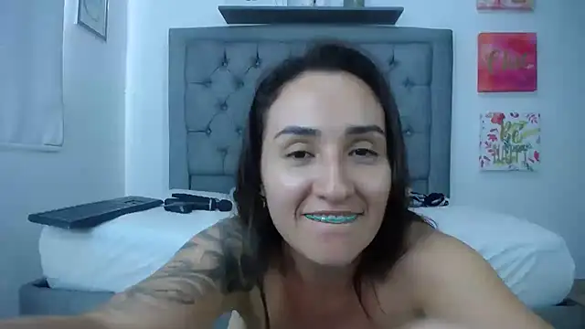 Carolina love19 online show from 02/19/25, 08:10