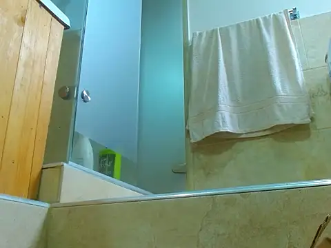 Snapshot of hornymilf_69xxx chatting on 01/05/25, 03:34 hornymilf 69xxx online show from 01/05/25, 03:34