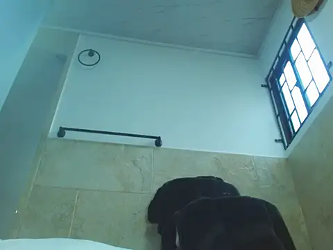 Snapshot of hornymilf_69xxx chatting on 10/29/25, 05:25 hornymilf 69xxx online show from 10/29/25, 05:25