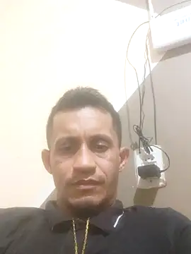 Snapshot of dotado20robson chatting on 11/06/25, 09:26 dotado20robson online show from 11/06/25, 09:26