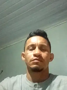 Snapshot of dotado20robson chatting on 02/04/26, 11:31 dotado20robson online show from 02/04/26, 11:31