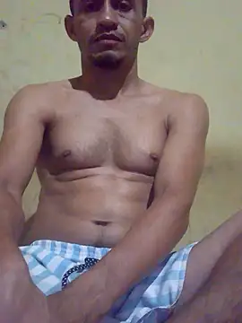 Snapshot of dotado20robson chatting on 02/07/26, 03:43 dotado20robson online show from 02/07/26, 03:43