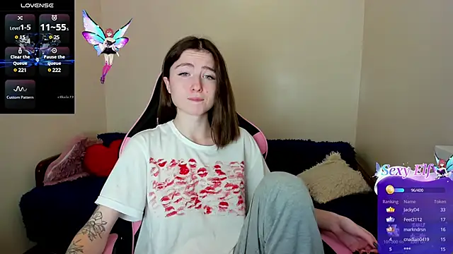 Snapshot of Luxuryalma chatting on 01/06/25, 10:13 Luxuryalma online show from 01/06/25, 10:13